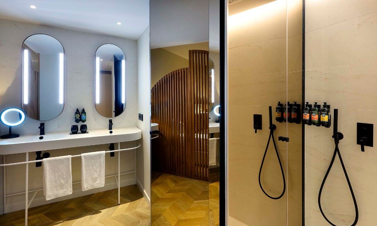 tanit_bathroom02.jpg